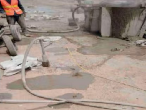 杭州水泥混凝土路面板底注浆技术 路面脱空注浆整治方案